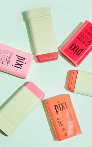 PIXI Blush Stick – Long-Lasting Creamy Blush for Cheeks, Compact On-the-Go Design, Available in Juicy Coral, Fluer Pink & Ruby Fuchsia
